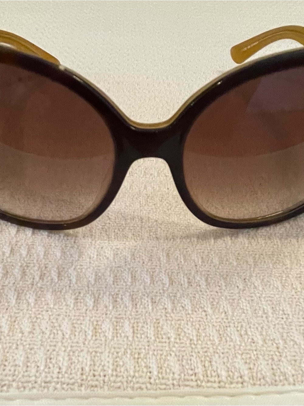 kate spade Brown Frame with Amber Temples Oversized Sunglasses
